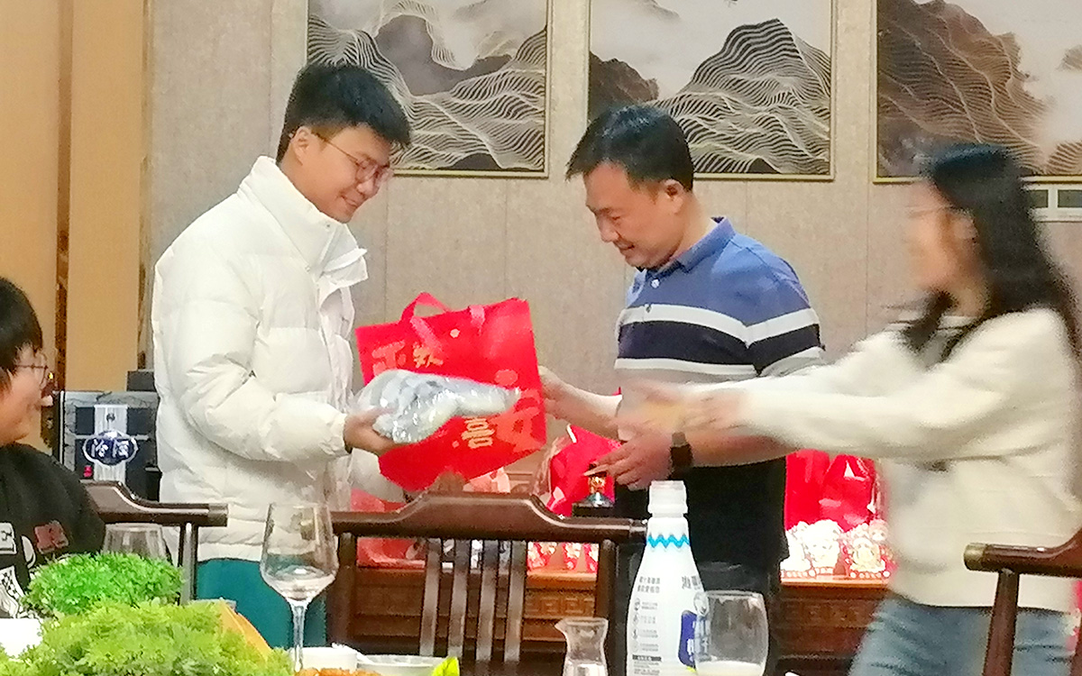 2024年圓桌國(guó)際展覽年會(huì)小游戲2