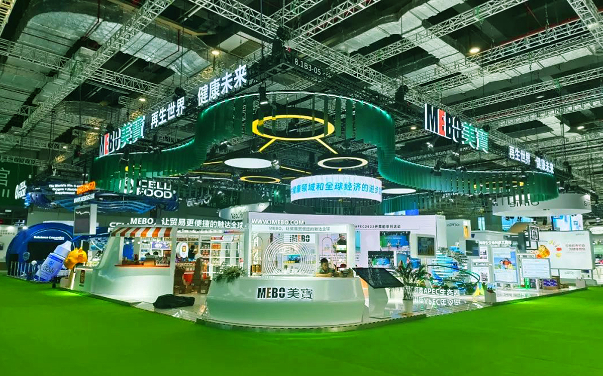 專業(yè)展位裝修公司根據(jù)展會主題來設(shè)計燈光